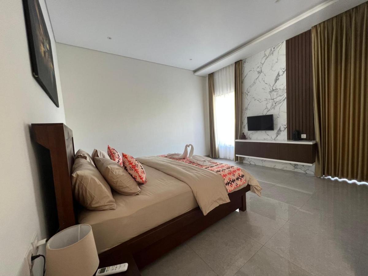Niang Ando Apartment